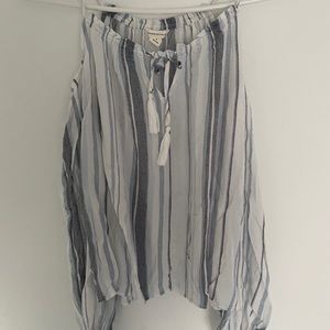 Aeropostale cold shoulder blouse